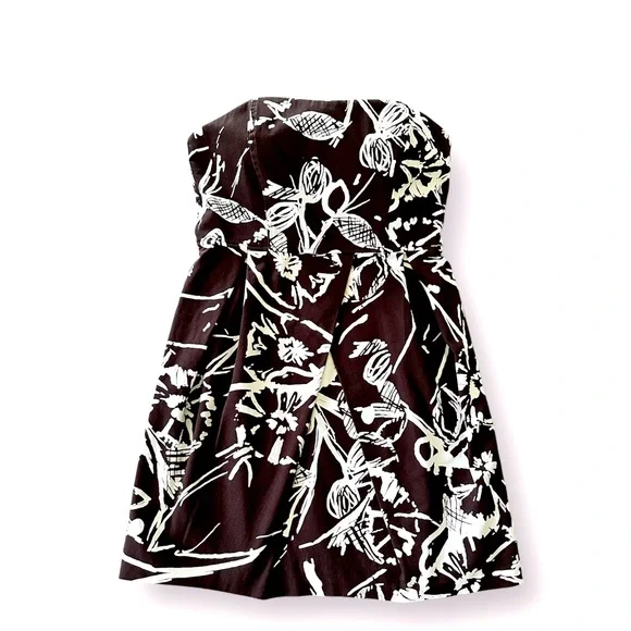 La Chateau Brown dress. - Picture 1 of 7